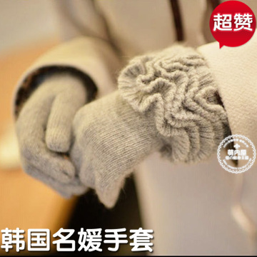 超美韩国名媛兔羊毛手套女冬气质保暖层层花边毛线女士分指手套