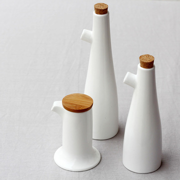 创意欧式厨房用品白色大小号陶瓷酱油瓶软木塞调味瓶油醋瓶酱油瓶