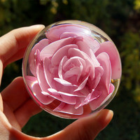 玻璃水晶球艺家居装饰办公室桌摆件结婚礼物仿真永生玫瑰花朵镇纸