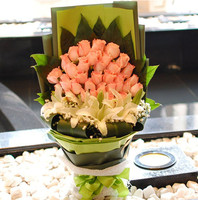 粉色戴安娜33枝，白色百合6朵高档欧式单面花束 哈尔滨同城鲜花
