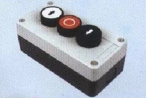 厂家直销 国产施耐德 XAL-B324 三孔按钮盒 3自复位平钮 组合开关