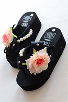 玫瑰水钻防滑花朵沙滩鞋女人字拖珍珠拖鞋夏季凉鞋韩版潮坡跟