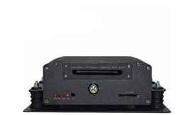 全D1车载硬盘录像机 4路车载DVR 车载硬盘录像机 客货车行车监控
