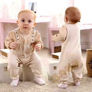 婴儿衣服秋季0-3个月女宝宝春秋新生儿服装纯棉连体衣长袖6睡衣1