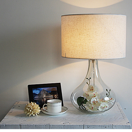 北欧宜家简约玻璃台灯 客厅书房卧室床头装饰灯创意个性礼品灯具