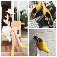 香港代购2017夏季女鞋尖头穆勒鞋包头细跟半拖鞋黄色V型烟跟凉鞋
