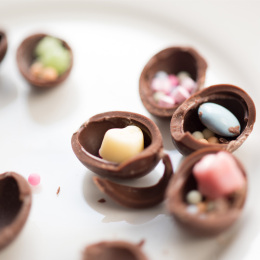 日本明治巧克力 日本进口零食 明治Meiji五彩巧克力蛋(5粒入）26g
